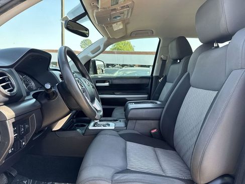 Used 2016 Toyota Tundra SR5 w/ SR5 Upgrade Package image 11