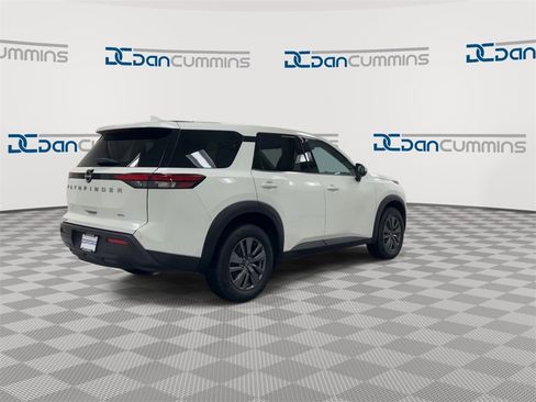 Used 2022 Nissan Pathfinder S w/ Cargo Package image 8