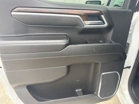 Used 2025 GMC Sierra 1500 SLT RWD image 25