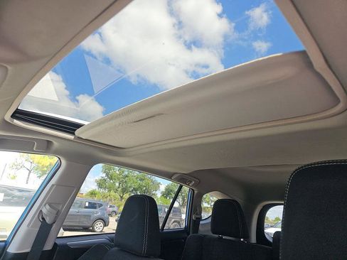 Used 2016 Toyota RAV4 XLE FWD image 13