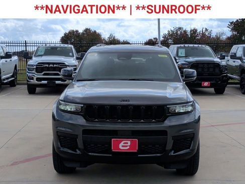 New 2025 Jeep Grand Cherokee L Altitude image 2