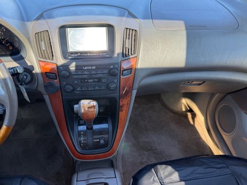 Used 2002 Lexus RX 300 image 10