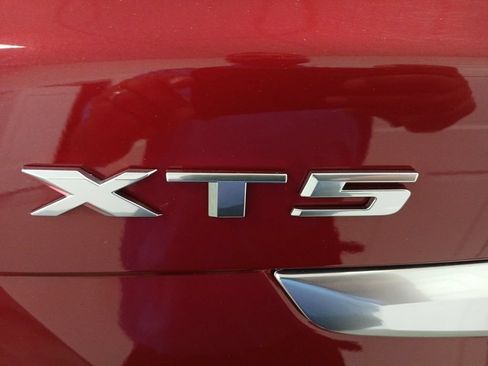 Used 2020 Cadillac XT5 Premium Luxury AWD/4WD image 26