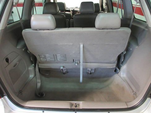 Used 2000 MAZDA MPV LX image 17