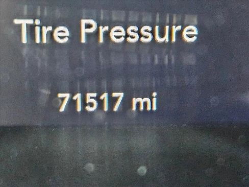 Used 2021 Dodge Challenger SXT w/ Blacktop Package image 11