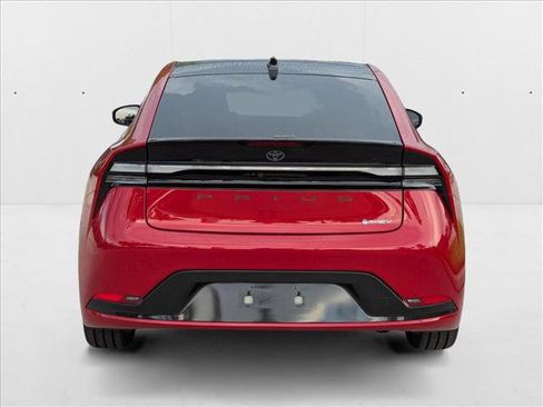 New 2025 Toyota Prius Plug-In Hybrid FWD image 8