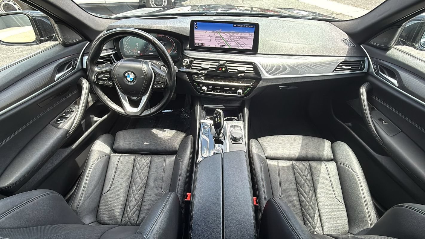 Used 2022 BMW 530i xDrive w/ Premium Package AWD/4WD image 19