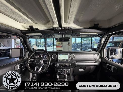Used 2020 Jeep Gladiator Overland w/ Popular Equipment Package AWD/4WD image 23