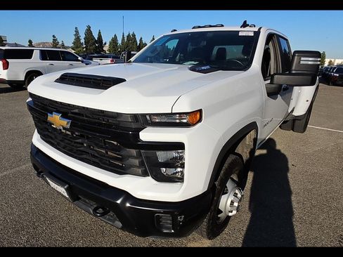 Used 2024 Chevrolet Silverado 3500 W/T w/ WT Convenience Package AWD/4WD image 1