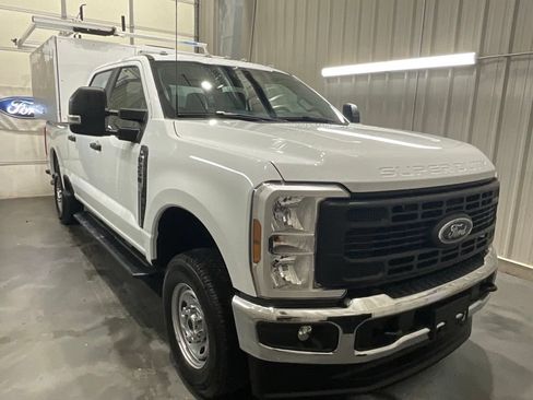 Used 2025 Ford F250 XL w/ XL Chrome Package AWD/4WD image 2