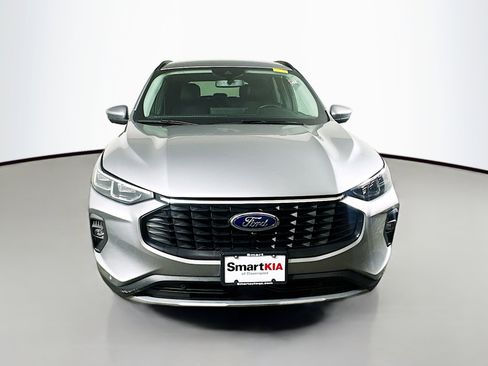 Used 2024 Ford Escape Platinum AWD/4WD image 2