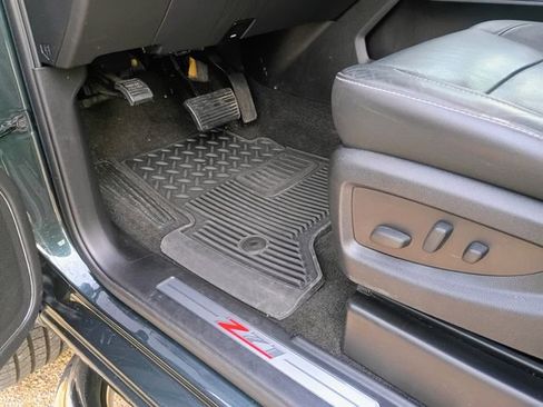 Used 2018 Chevrolet Silverado 2500 LTZ w/ Duramax Plus Package image 33