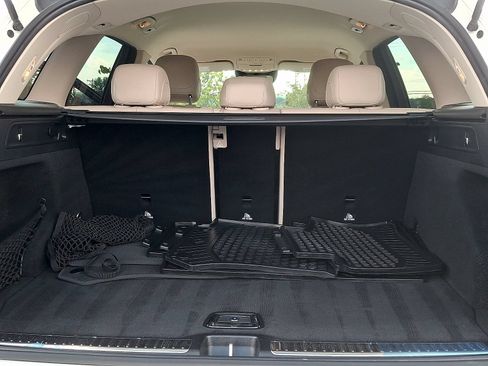Used 2022 Mercedes-Benz GLC 300 4MATIC image 29