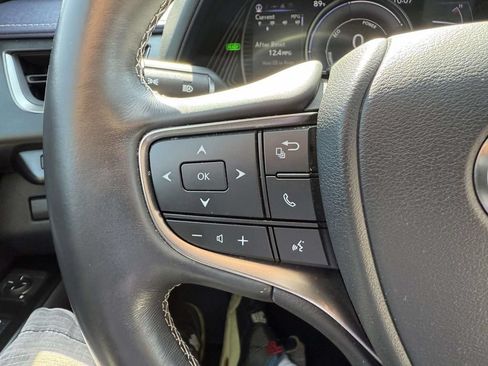 Used 2020 Lexus UX 250h w/ Premium Package AWD/4WD image 22