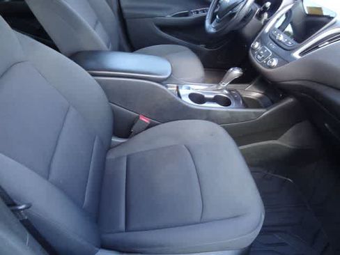 Used 2020 Chevrolet Malibu RS FWD image 20