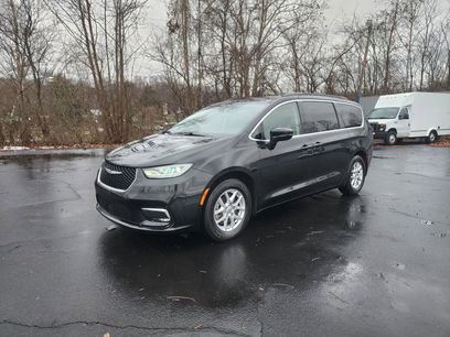 Used 2022 Chrysler Pacifica Touring-L