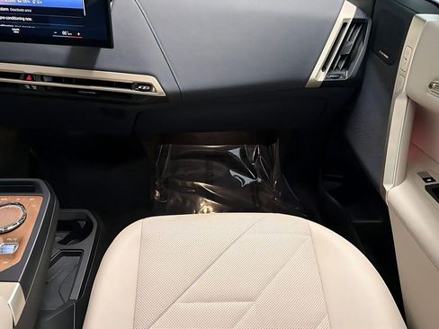 Certified 2023 BMW iX xDrive50 w/ Premium Package image 29