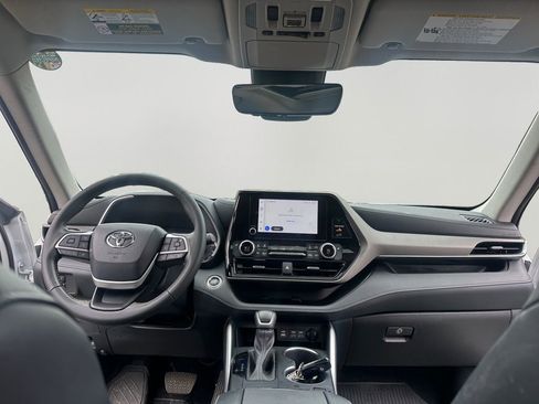 Used 2023 Toyota Corolla XSE image 10