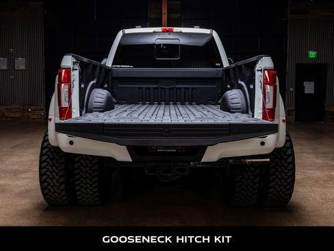 Used 2022 Ford F350 Platinum image 8