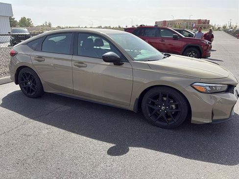Used 2025 Honda Civic Sport image 2