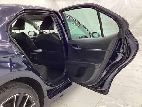 Used 2022 Toyota Camry SE image 23