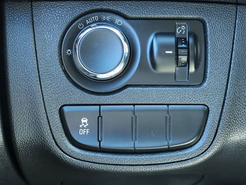 Used 2022 Chevrolet Spark LT image 41