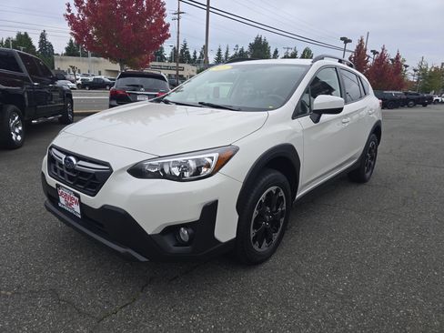Used 2021 Subaru Crosstrek 2.0i Premium AWD/4WD image 3