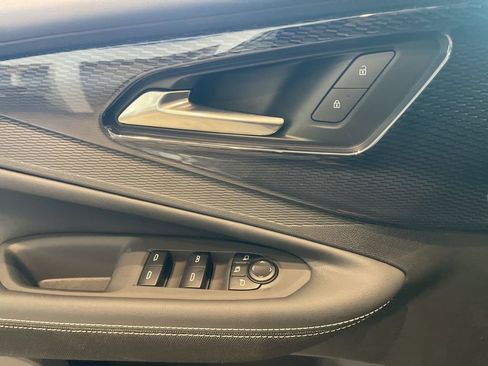 New 2025 Chevrolet Blazer EV LT image 25