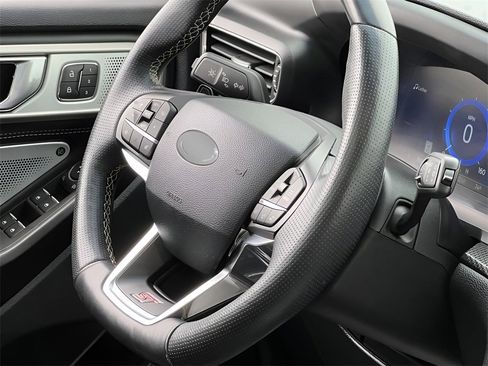 Used 2020 Ford Explorer ST w/ ST Street Pack image 34