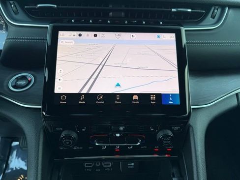 New 2025 Jeep Grand Cherokee L Limited w/ Trailer Tow Package image 17