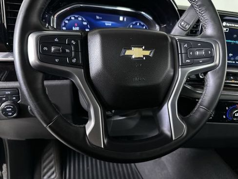 Used 2023 Chevrolet Silverado 1500 LT AWD/4WD image 11