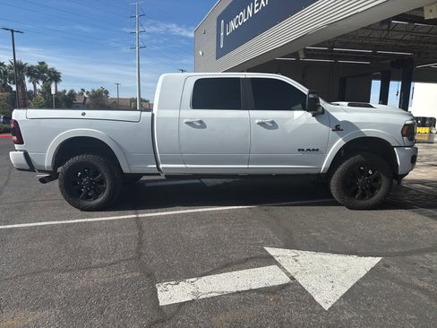 Used 2024 RAM 3500 Limited image 4