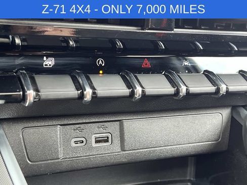 Used 2026 Chevrolet Colorado Z71 w/ Technology Package AWD/4WD image 29