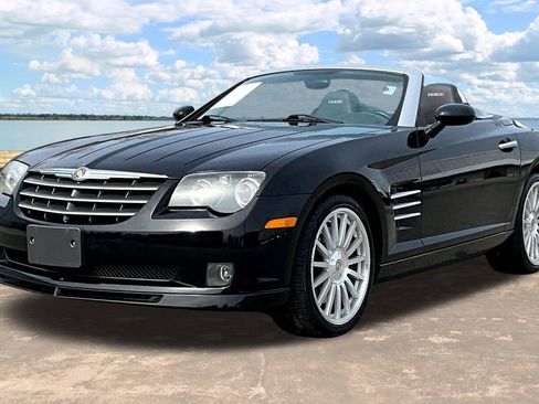 Used 2005 Chrysler Crossfire SRT-6 image 4