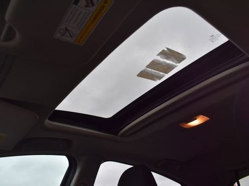 Used 2018 Honda HR-V EX image 32