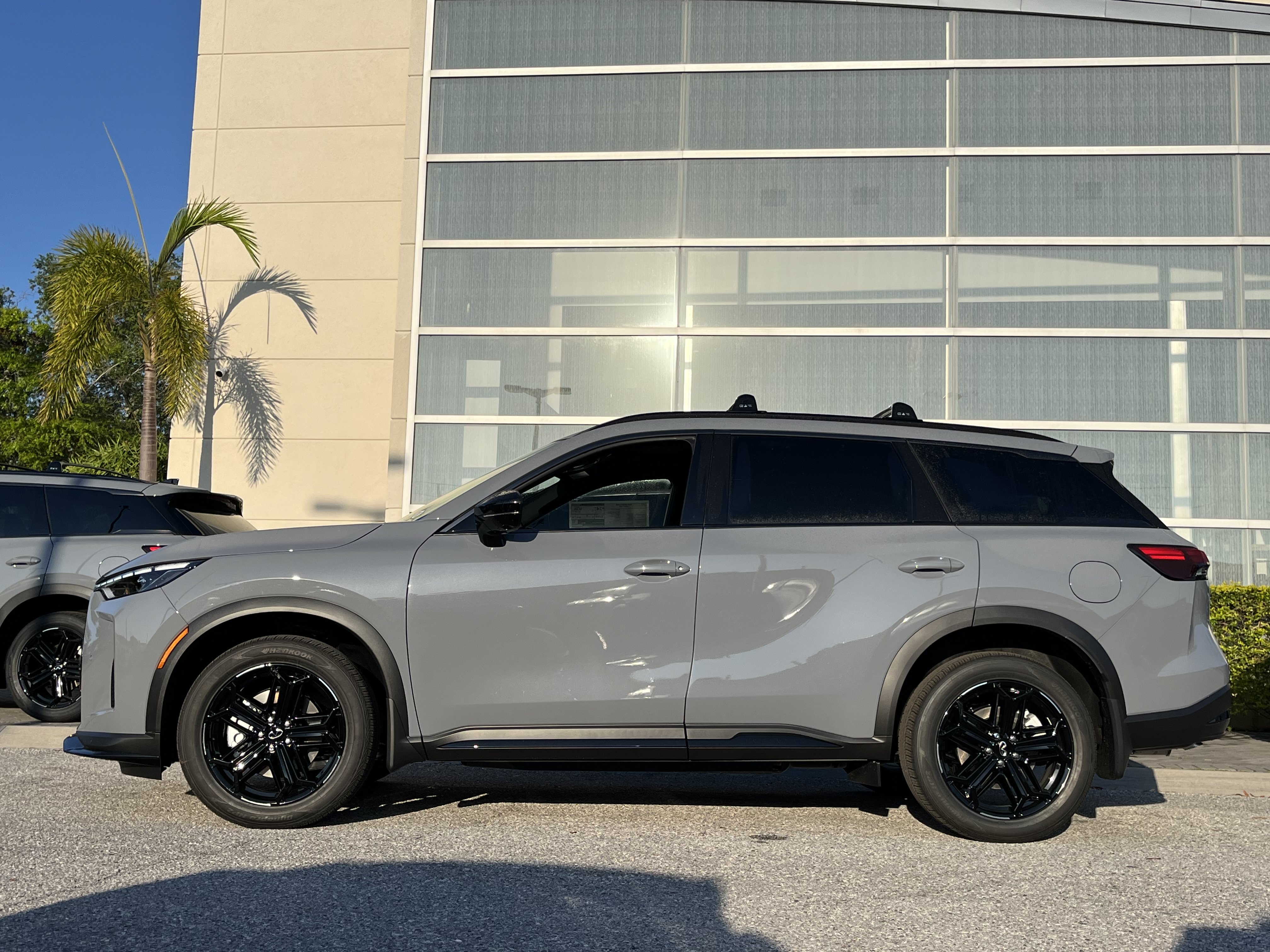 Used 2026 INFINITI QX60 Sport w/ Dark Cargo Package AWD/4WD image 2