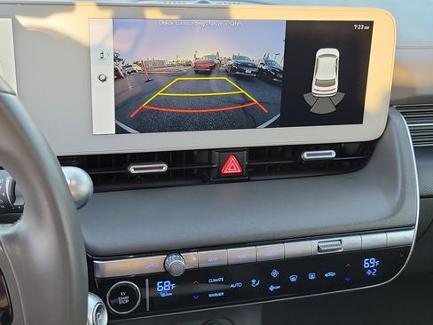 Certified 2024 Hyundai Ioniq 5 SE image 12