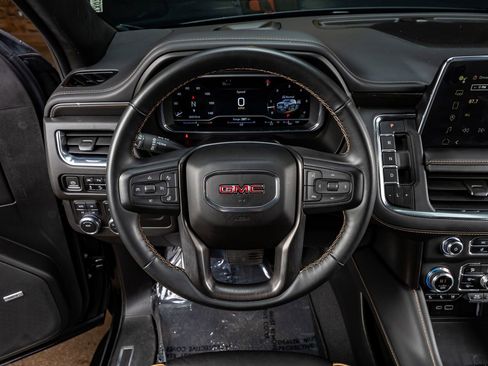 Used 2023 GMC Yukon XL AT4 image 18