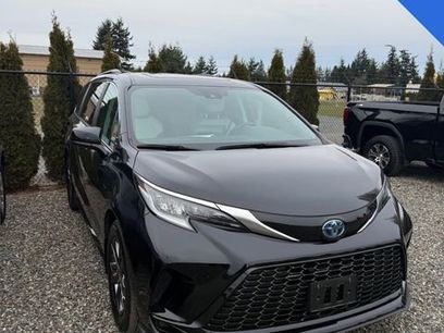 Used 2024 Toyota Sienna XSE