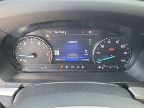 Used 2022 Ford Explorer XLT w/ Equipment Group 202A image 18