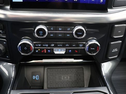 Used 2023 Ford F150 Lariat w/ Equipment Group 502A High image 33