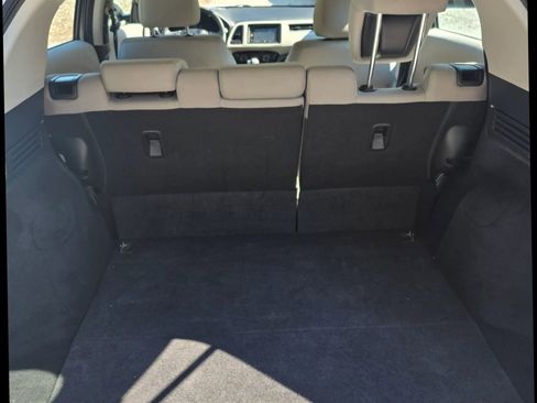 Used 2016 Honda HR-V LX image 11