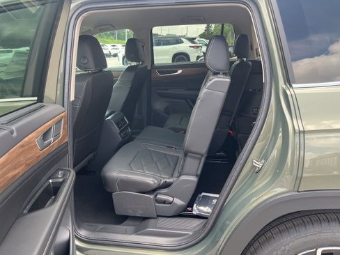New 2026 Volkswagen Atlas SE FWD image 22