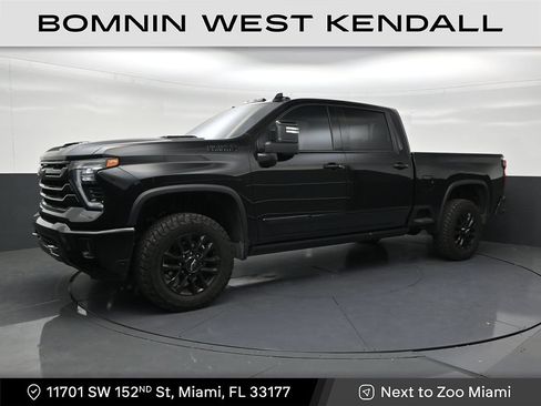 Used 2025 Chevrolet Silverado 2500 High Country w/ High Country Premium Package AWD/4WD image 1