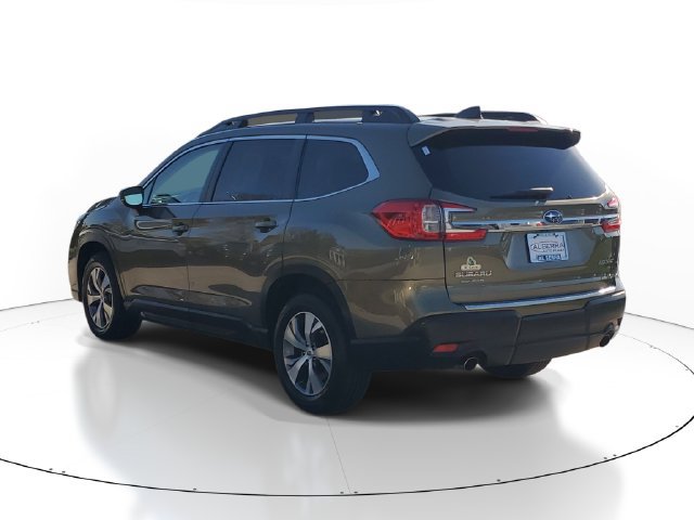 Certified 2024 Subaru Ascent Premium w/ Convenience Package AWD/4WD image 3