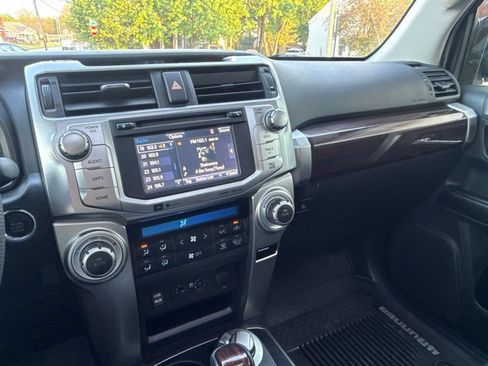 Used 2017 Toyota 4Runner Limited AWD/4WD image 24
