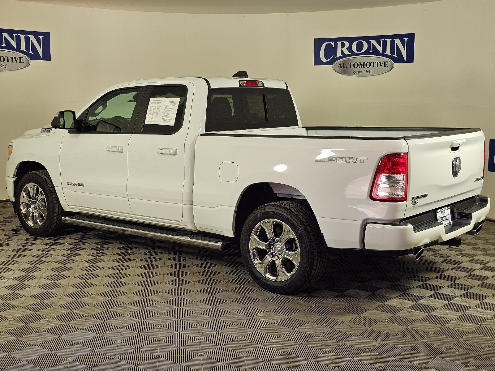 Used 2022 RAM 1500 Big Horn AWD/4WD image 33