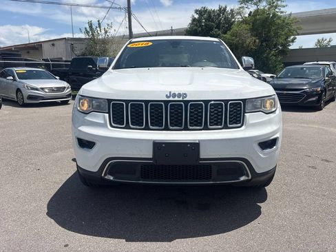 Used 2018 Jeep Grand Cherokee Limited AWD/4WD image 8
