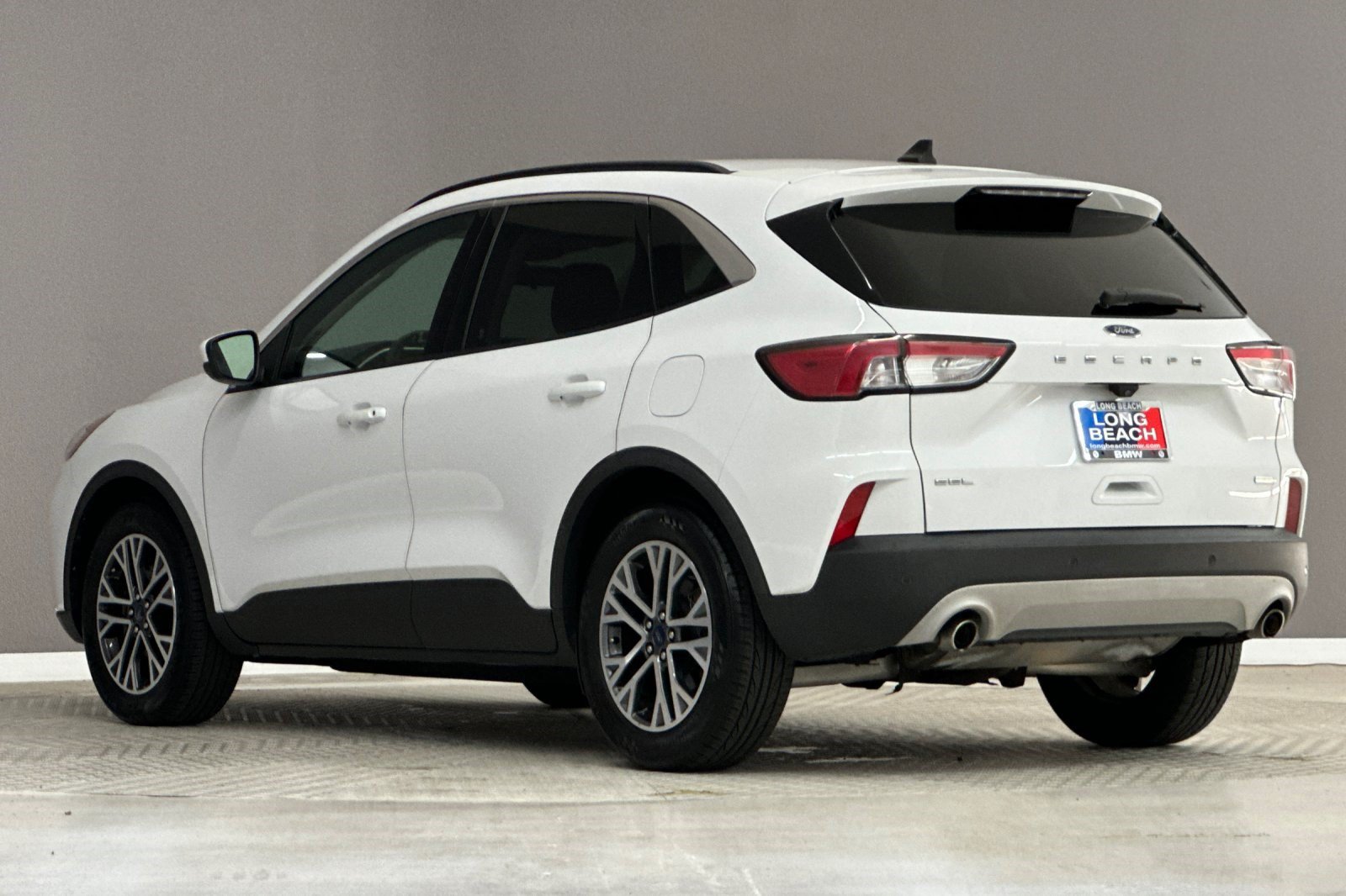Used 2020 Ford Escape SEL FWD image 3