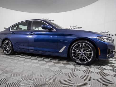 Used 2023 BMW 530i w/ Premium Package RWD image 2
